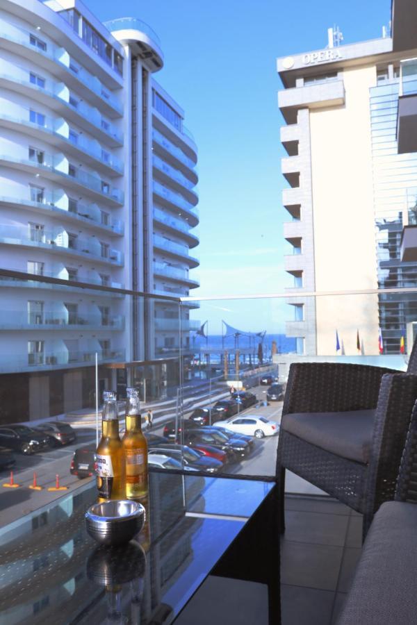 Luxury Apartment By The Sea Мамая Екстериор снимка